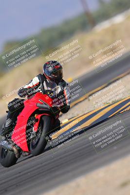 media/Nov-06-2023-Moto Forza (Mon) [[ce023d0744]]/3-Intermediate Group/Session 3 (Turn 16)/